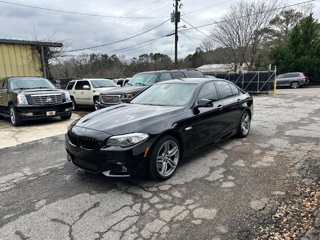 2012 BMW 5 Series 550i's photo